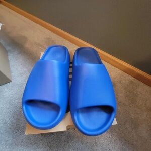 Yeezy Slides